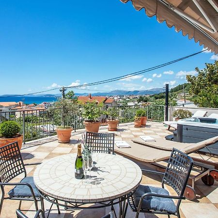Idis Luxury Apartment Подстрана Экстерьер фото