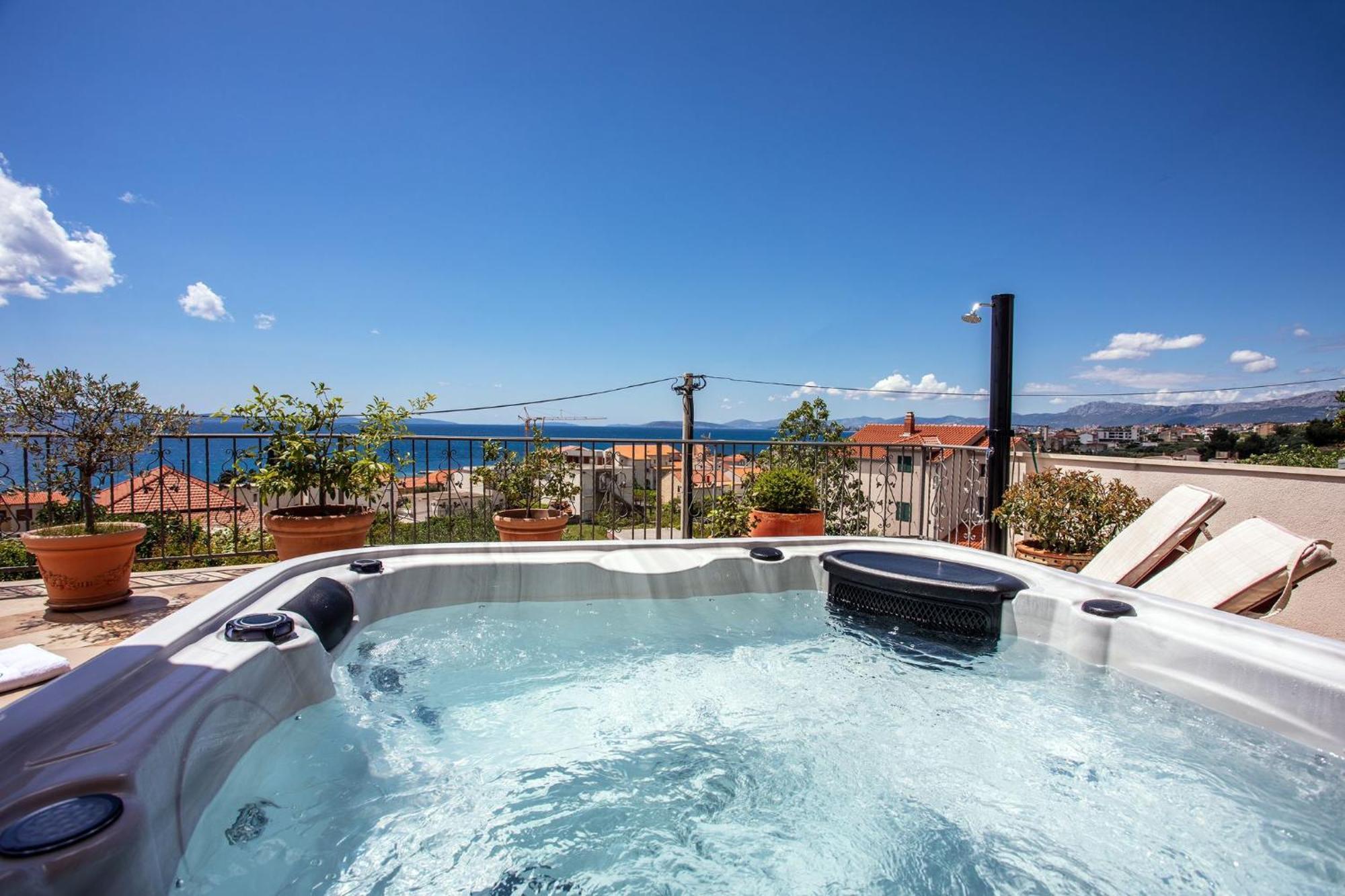 Idis Luxury Apartment Подстрана Экстерьер фото